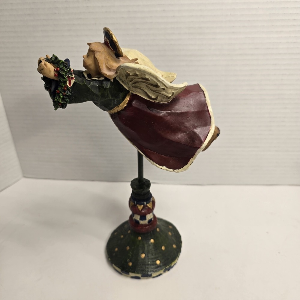 Angel‎ Figurine Holding Wreath Christmas Holiday Decor Folk Art